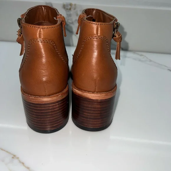 Clarks Tan Leather Ankle Booties - Picture 4 of 6